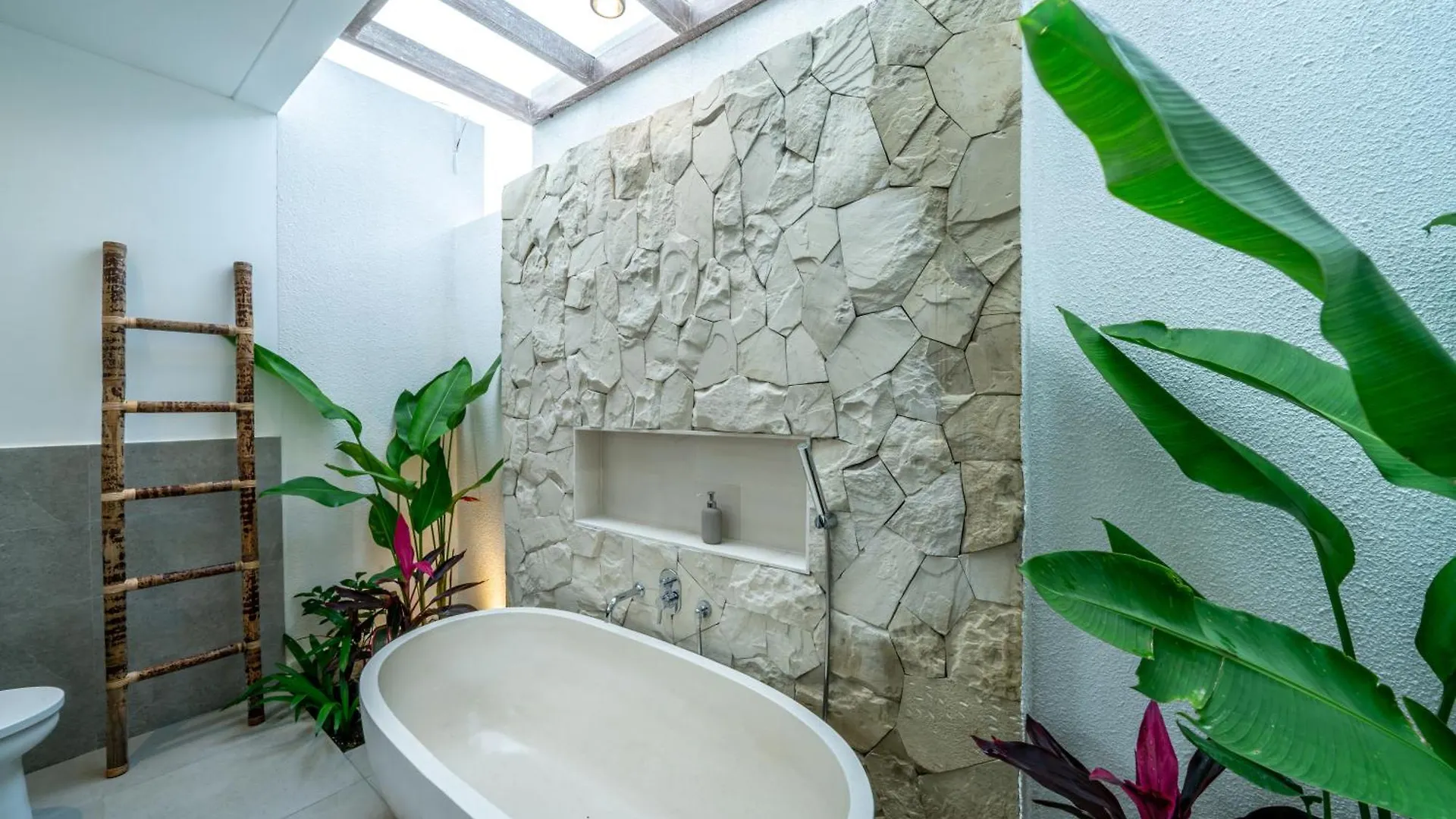 Villa Najma Ubud Indonesia
